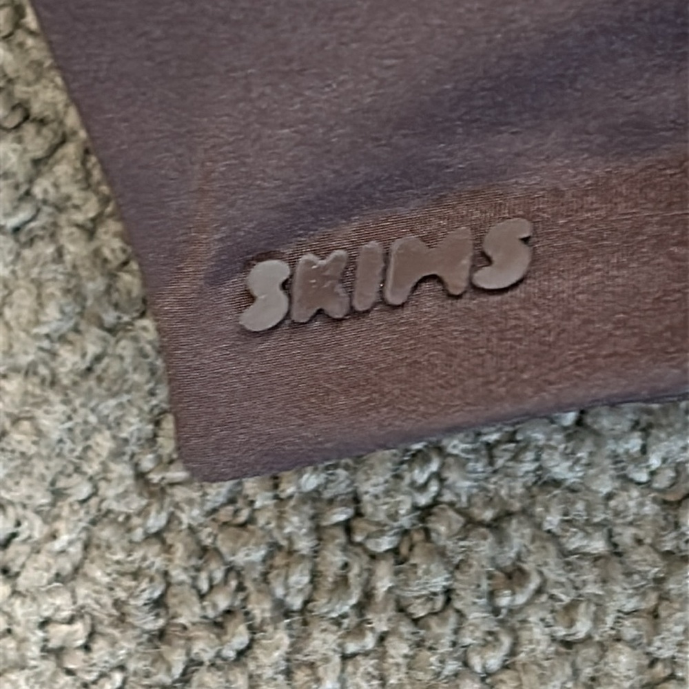 SKIMS Brown Bra - Picture 4 of 5
